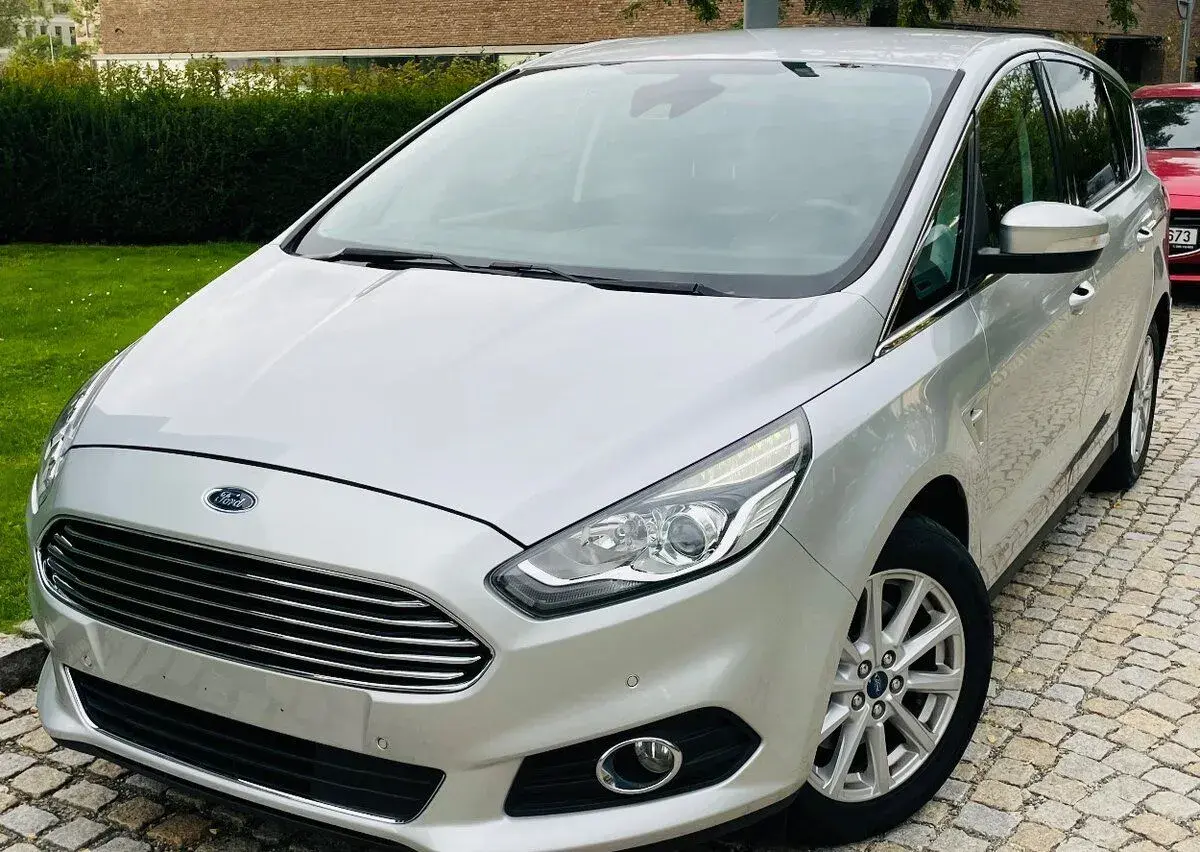 Ford S-MAX – 164 729 km