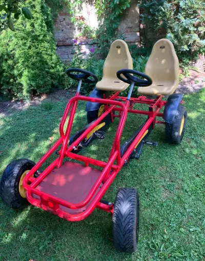 Rodinný tandem Berg 2(+2) čtyřkolka motokára šlapací