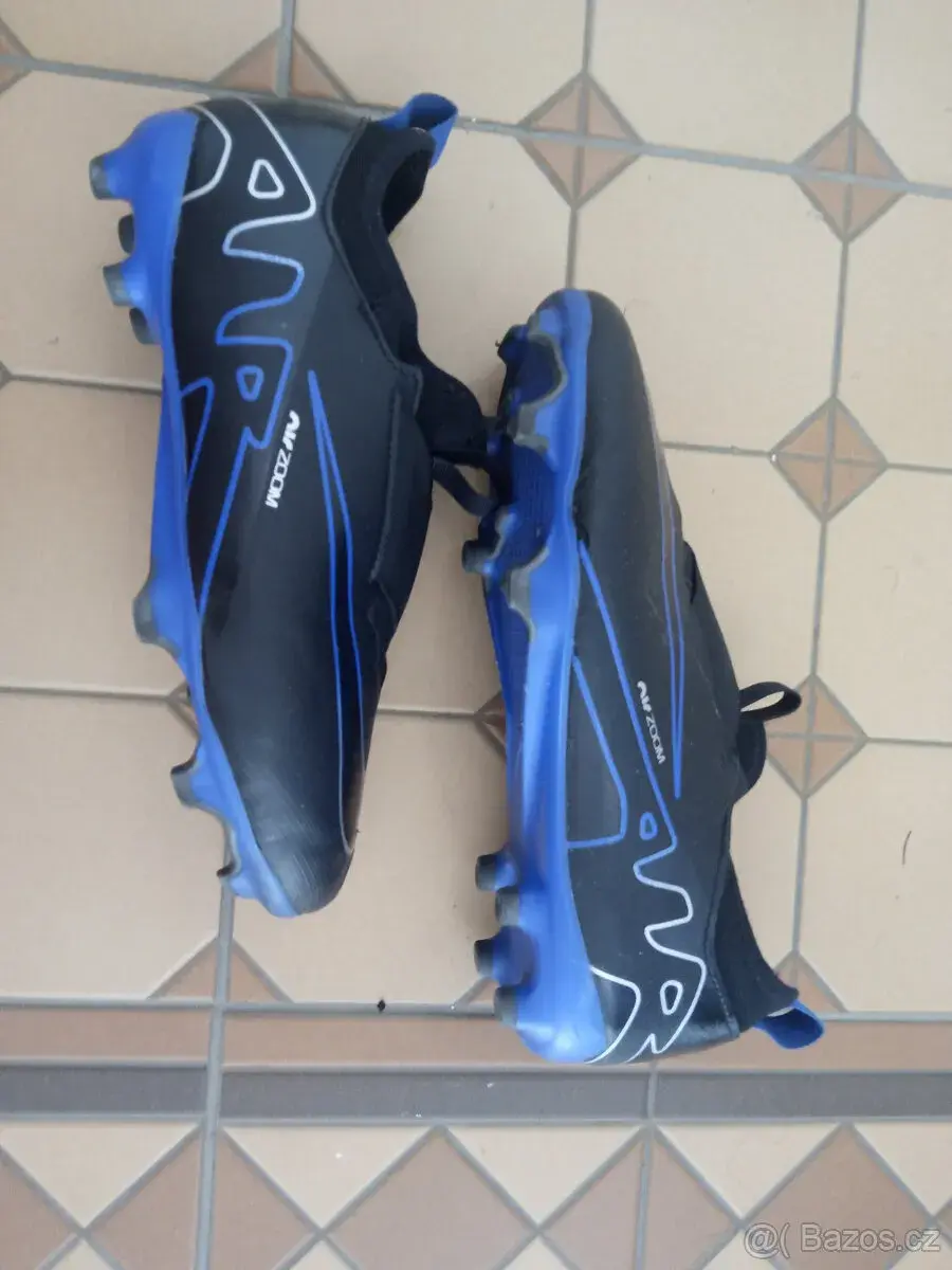 Kopačky NIKE vel. 38 a 41