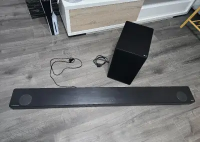 Soundbar LG SN10Y, výkon 570W