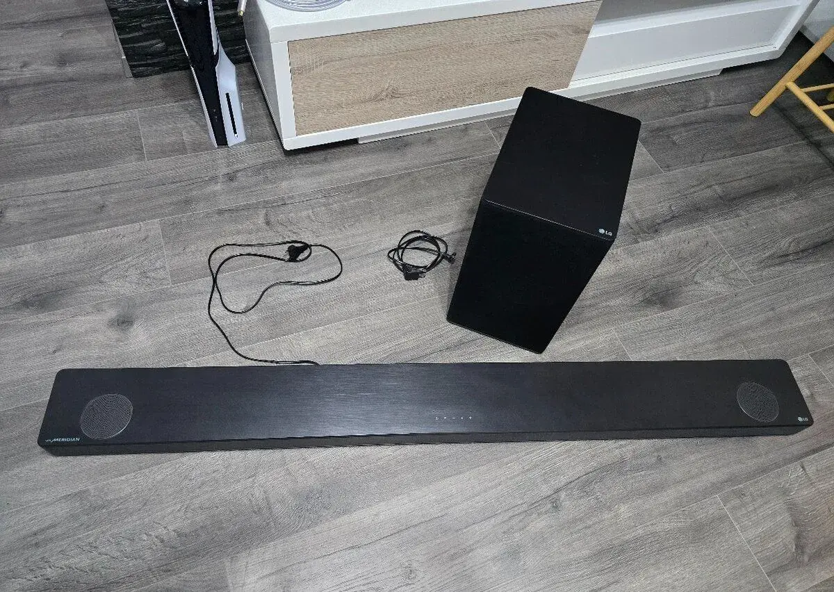 Soundbar LG SN10Y, výkon 570W