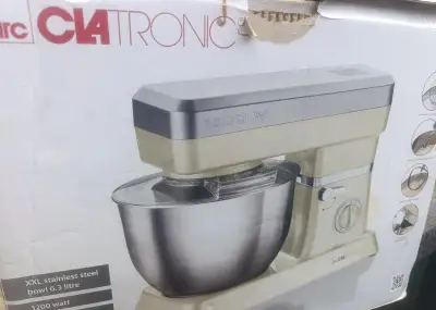 Hnětač těsta Clatronic