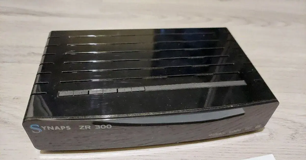Satelitní přijímač Synaps ZR 300