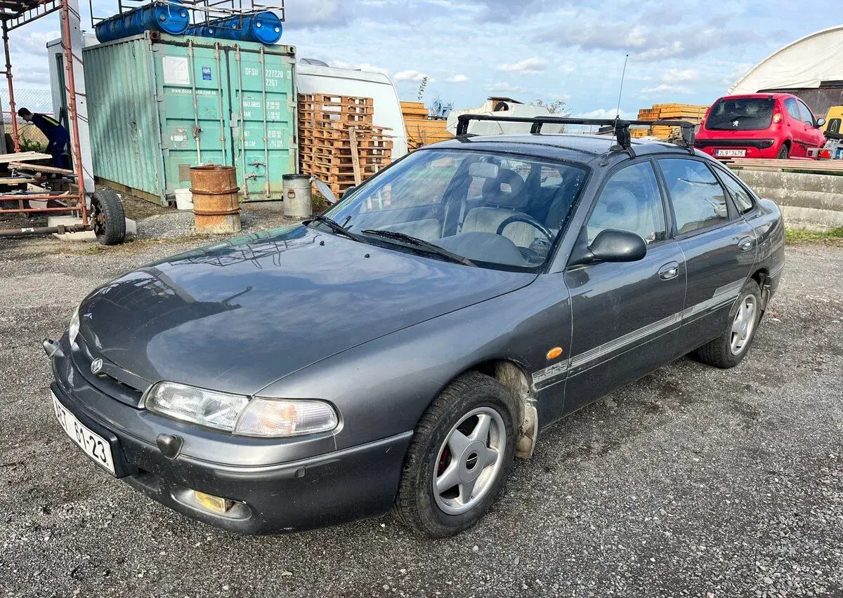 Mazda 626 – 1992, 175 000 km