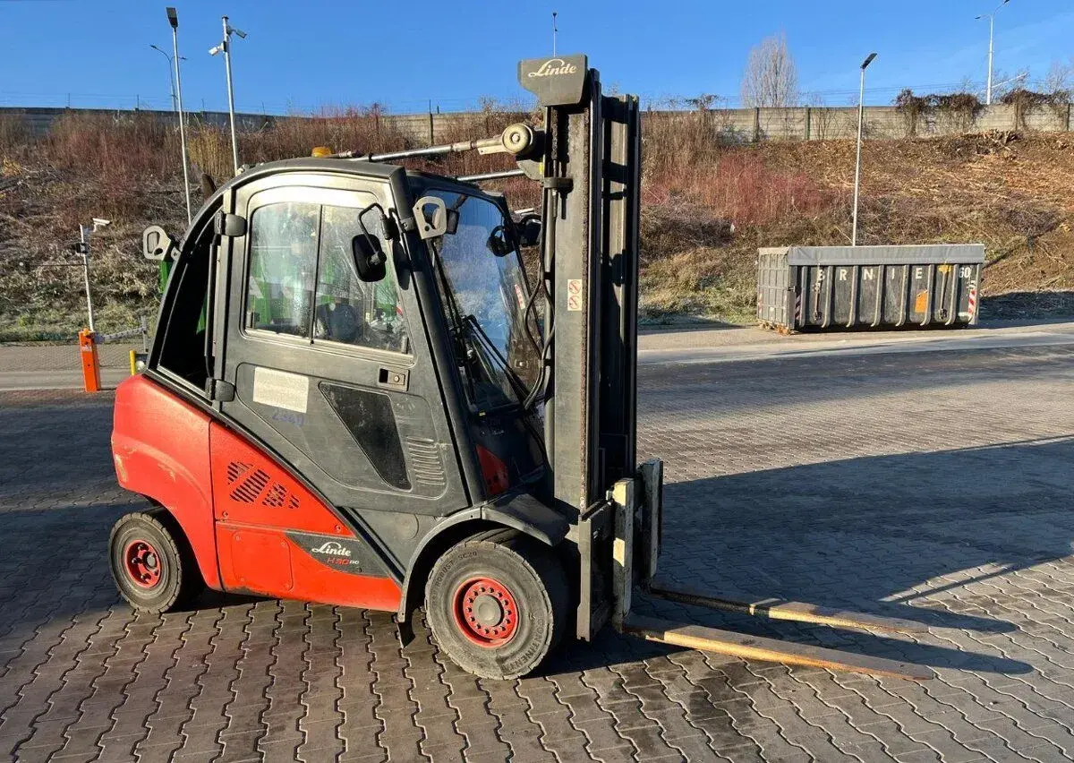 Vysokozdvižný vozík Linde 3t, r.v. 2017, LPG