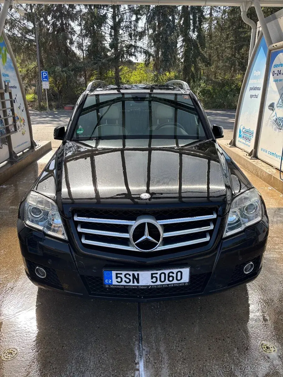 Mercedes-Benz GLK – 2009, 274 500 km
