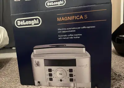 Kávovar DeLonghi