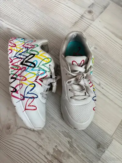 Tenisky Skechers, vel. 35