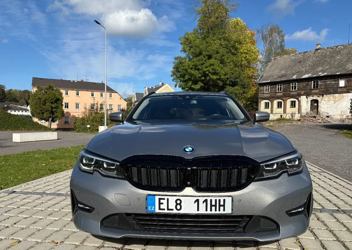 BMW 320e – 2022, 177 000 km