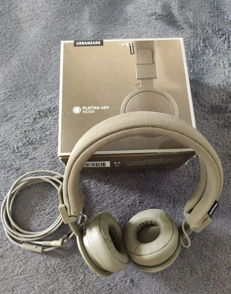 Švédská sluchátka Urbanears Plattan ADV