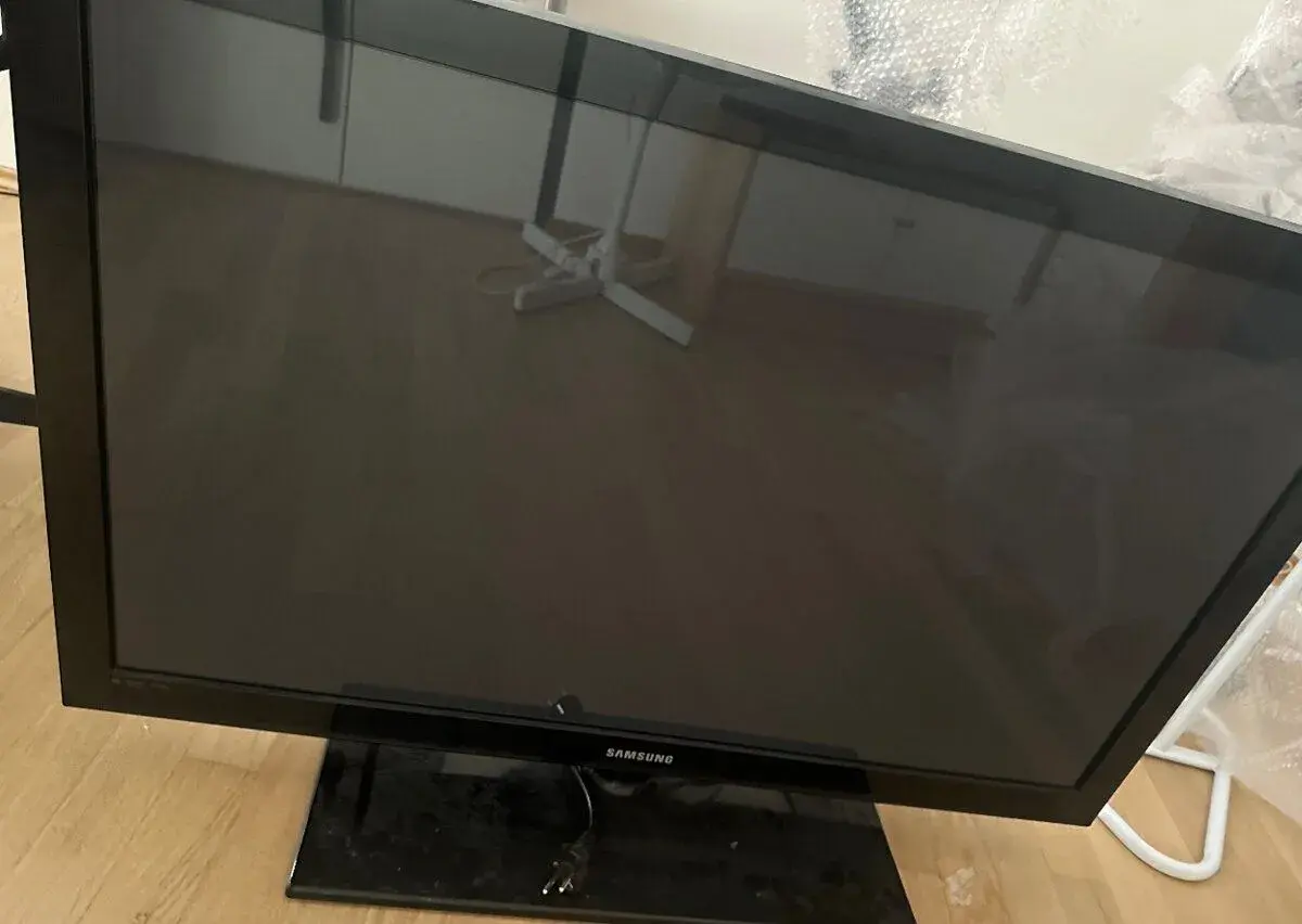 Plazmová televize Samsung 42" (107 cm) – plně funkční