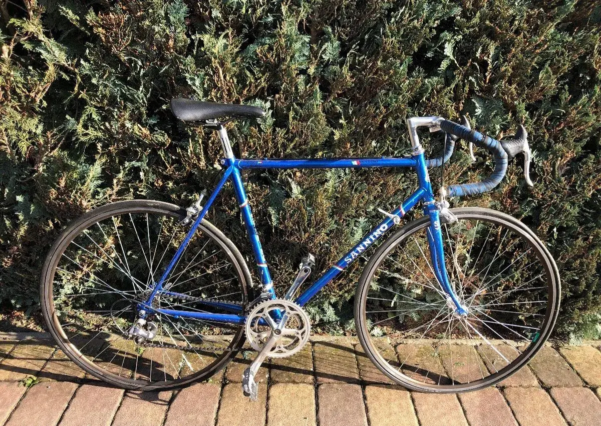 Silniční kolo Sannino