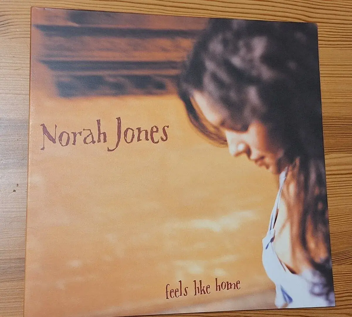 Norah Jones – Feels Like Home