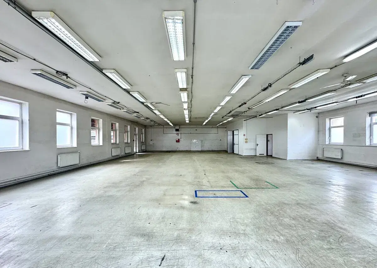 Pronájem výrobní / skladovací haly 339 m² - Staré Sedliště