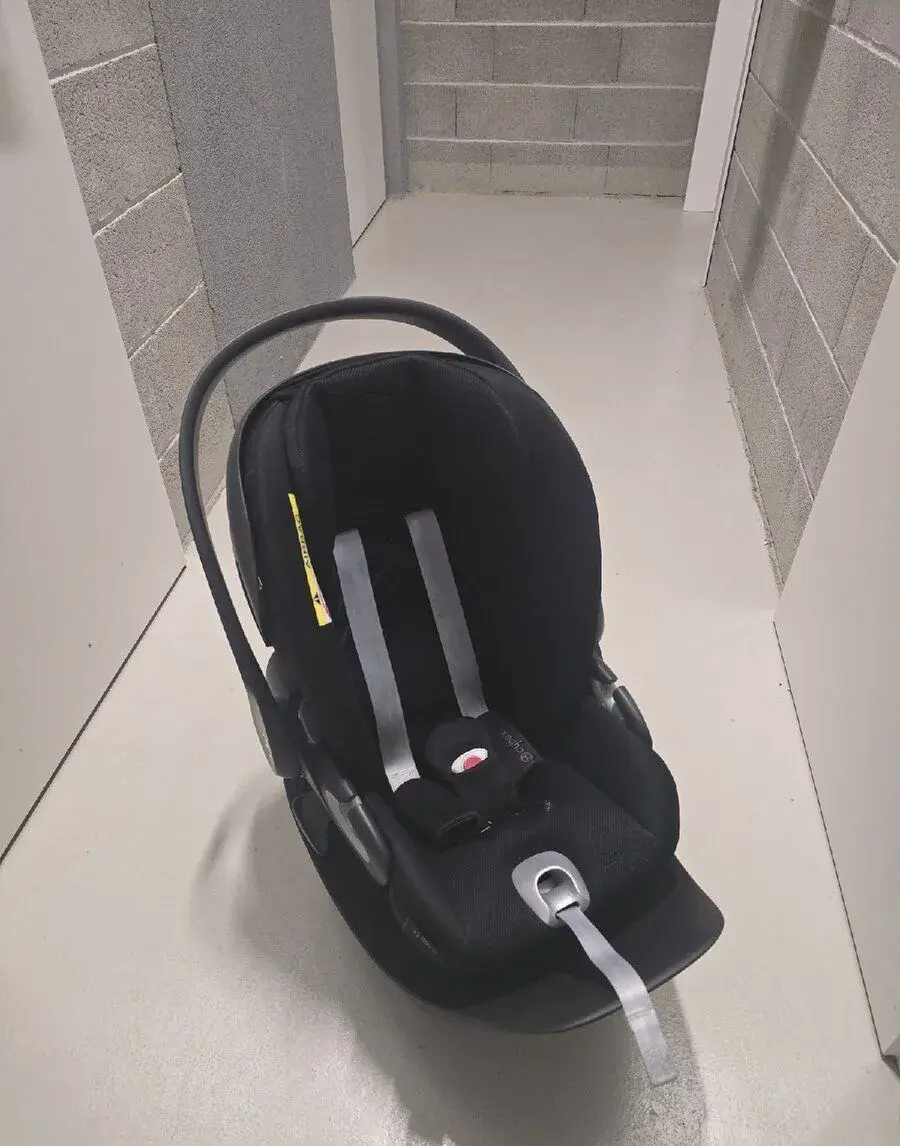 Cybex Cloud T i-Size - Vajíčko plus základna
