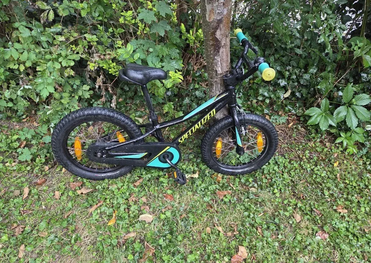 Specialized Hotrock 16" – STAV, téměř nové dětské kolo