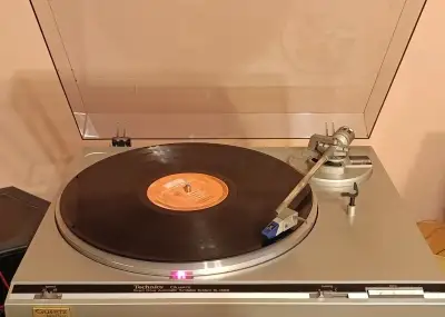 Gramofon Technics SL-Q200 Direct Drive