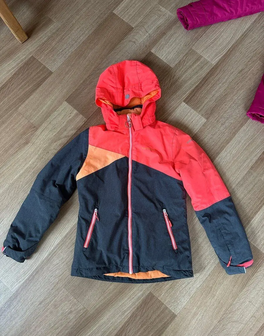 Zimní lyžařská bunda zn. Icepeak - vel. 152