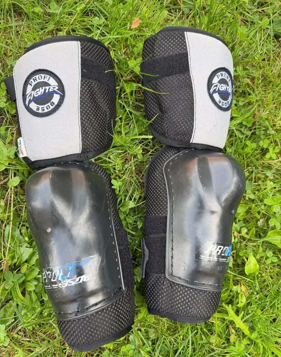 Hokejové chrániče loktů Profi Fighter 3500
