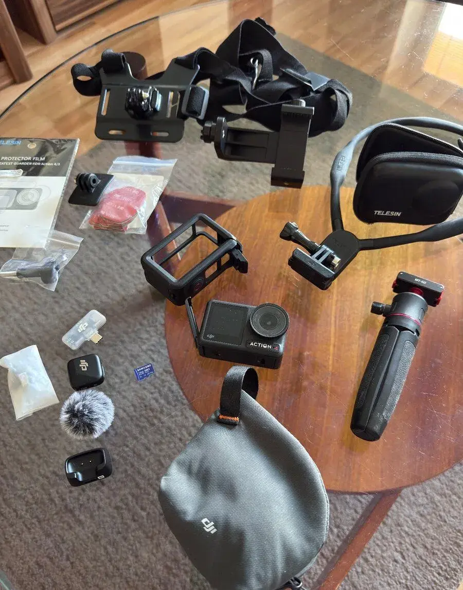 DJI Osmo Action 4 + DJI Mic Mini + 256GB