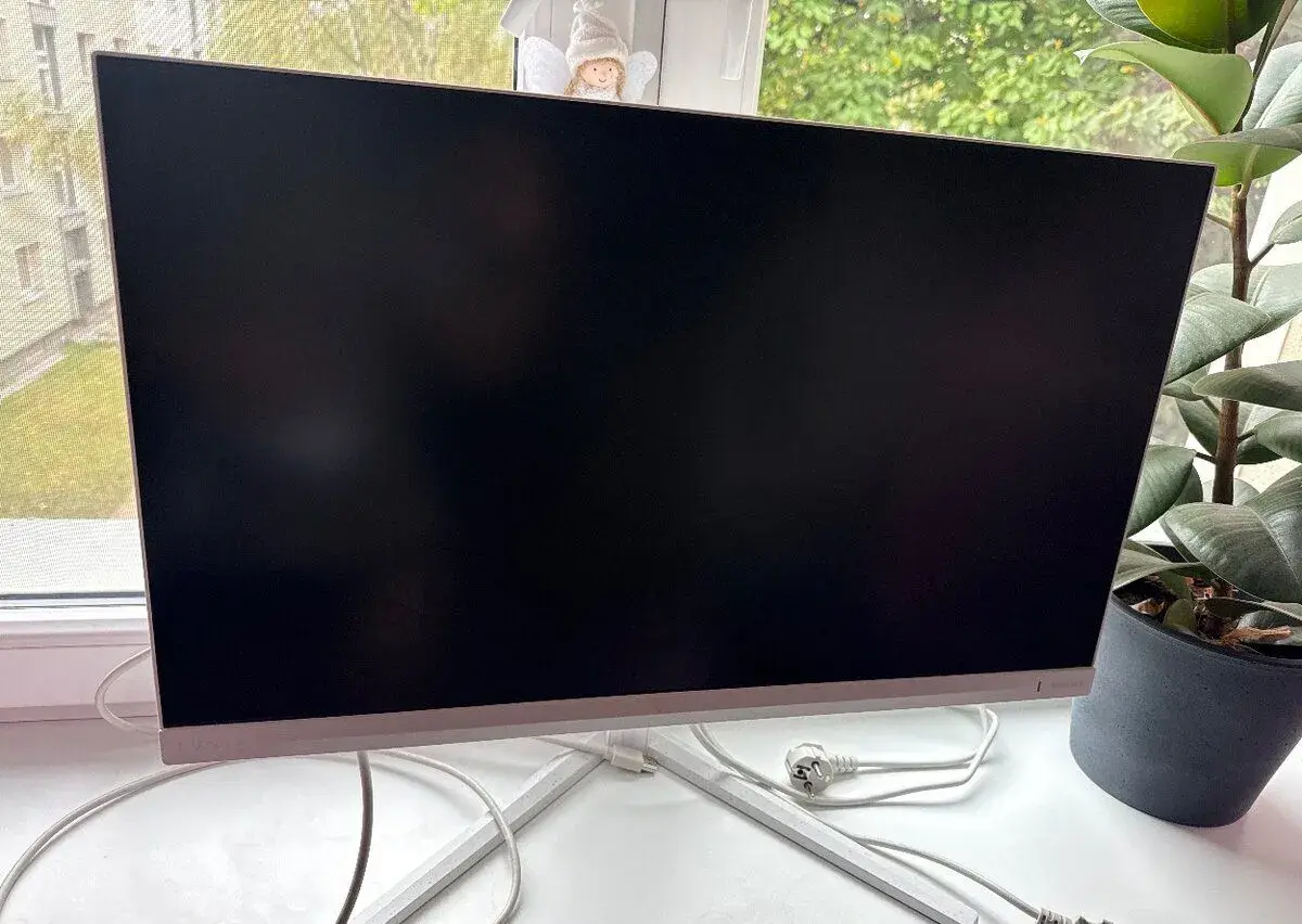 Herní monitor 260HZ v záruce