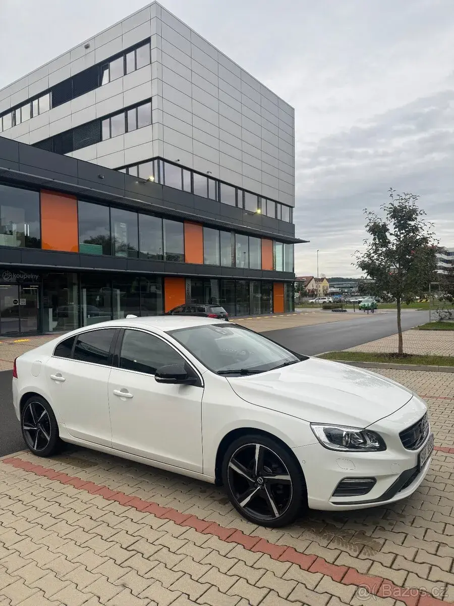 Volvo S60 – 2016, 175 333 km