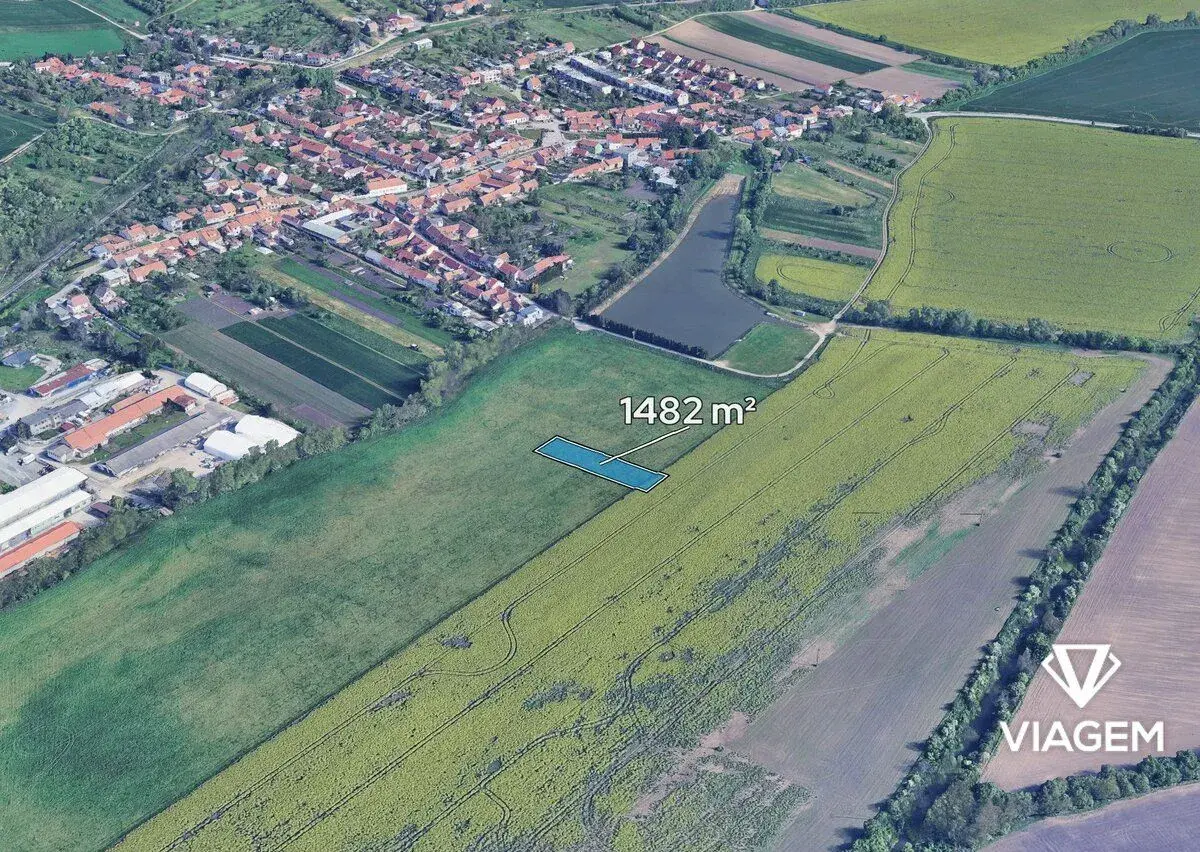 Spekulační - komerční a ostatní 1 482 m²