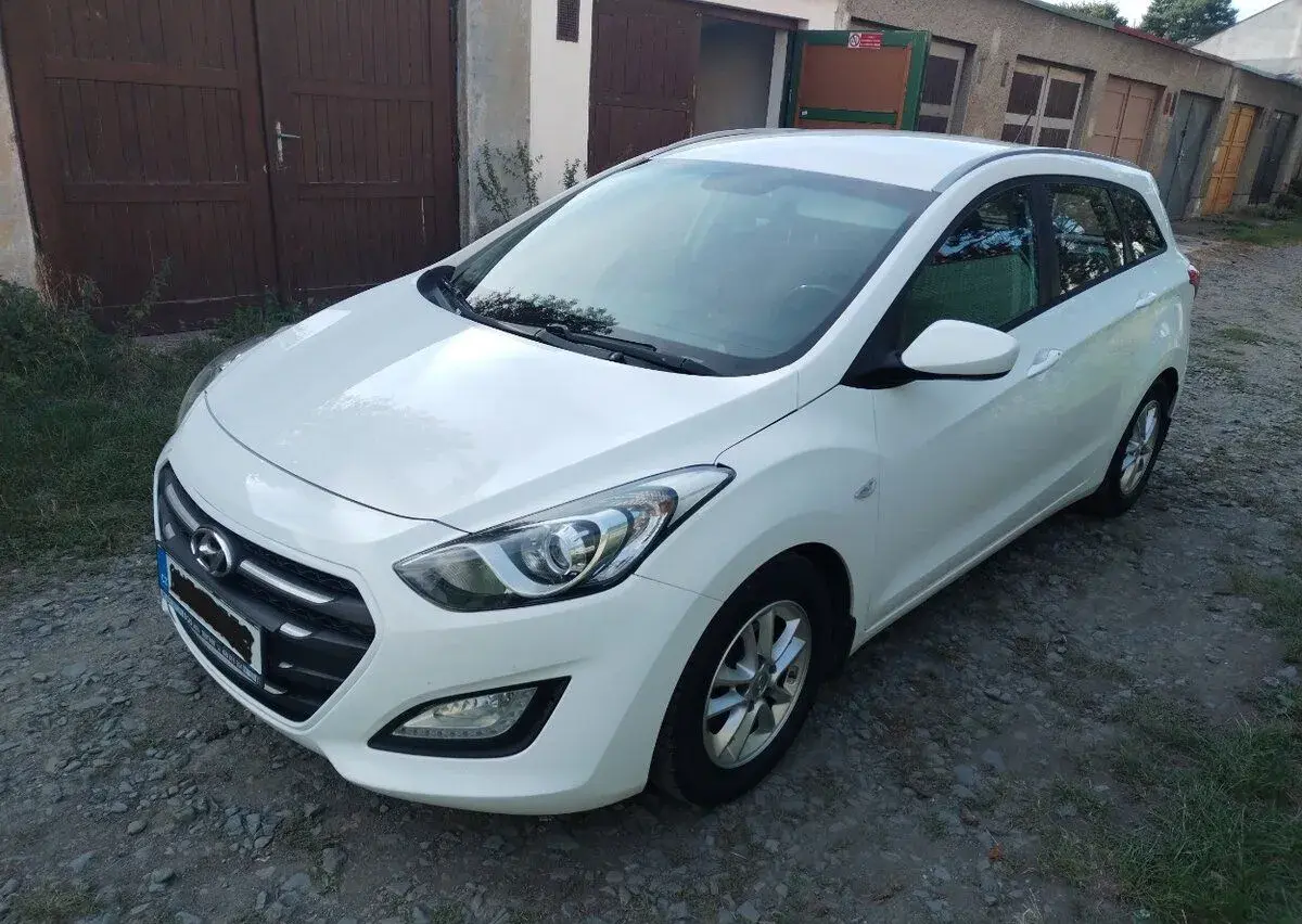 Hyundai kom – 2017, 175 000 km