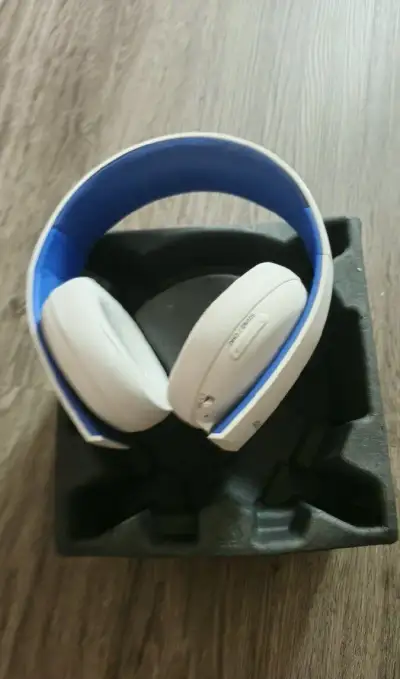 Sony sluchátka Playstation Wireless Stereo Headset 2.0