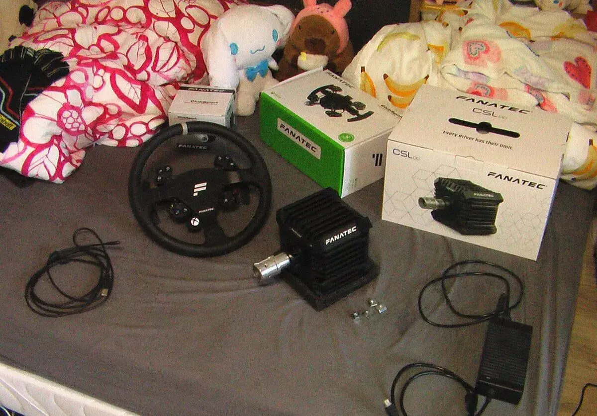 Fanatec CSL DD (8Nm), ClubSport Hub V2 a CSL Elite pedály V2