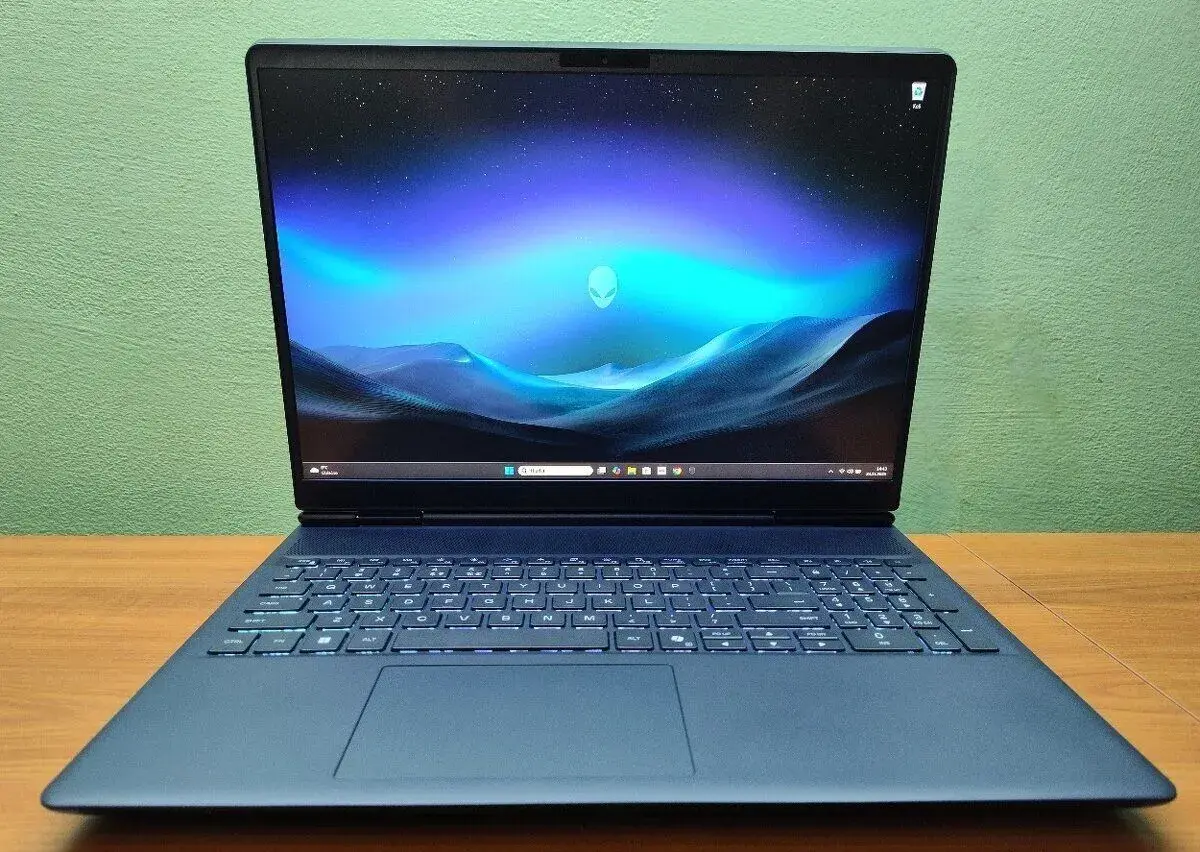 Alienware 16x,5070,Ultra9,32gb-RAM,Oled-QHD-ZÁRUKA
