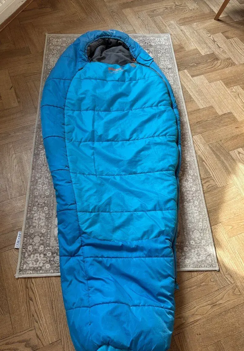 Juniorský zimní spacák Pingouin Comfort