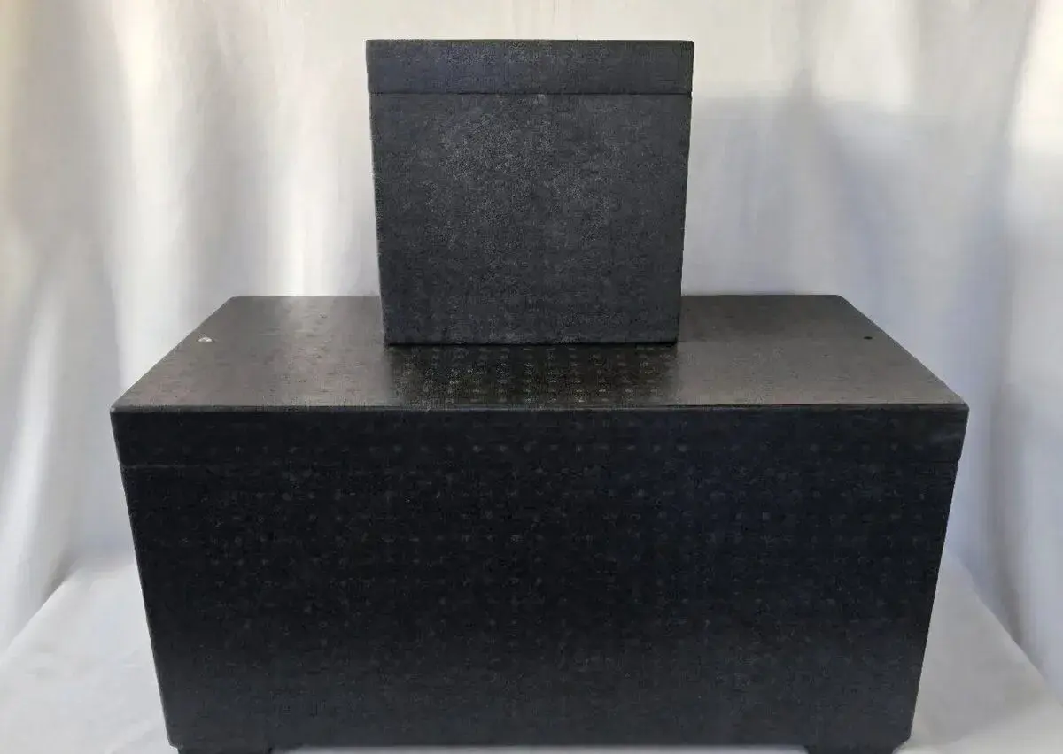 2x gastro termobox s víkem 80 x 40 x 41 cm a 32 x 22 x 31 cm