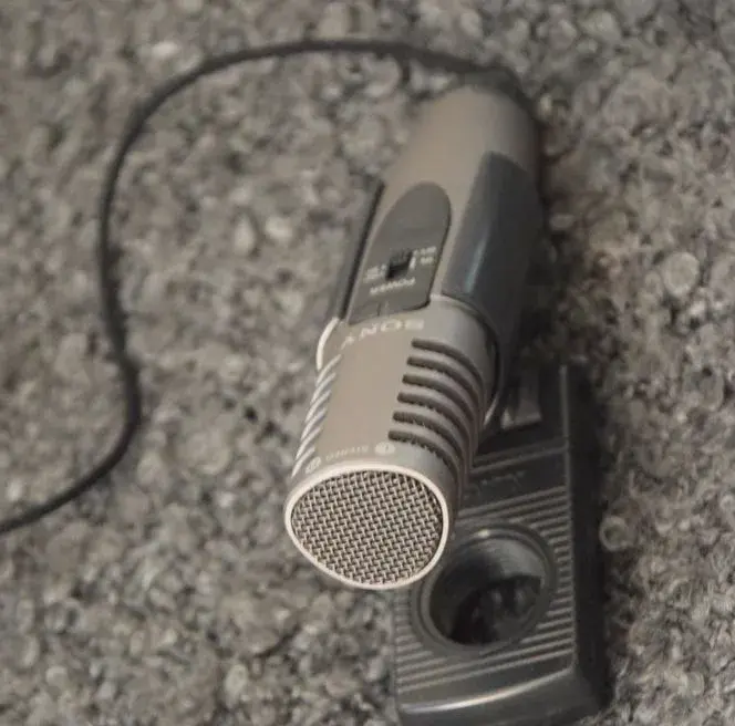 Mikrofon SONY ECM-MS907 ideální pro digitální záznam, stojan