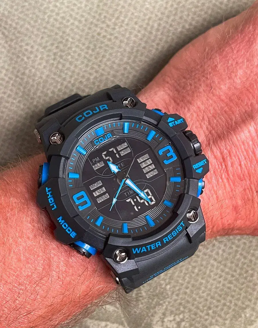 Hodinky Adventure Quartz+Digitál g-shock style , vodotěsnost