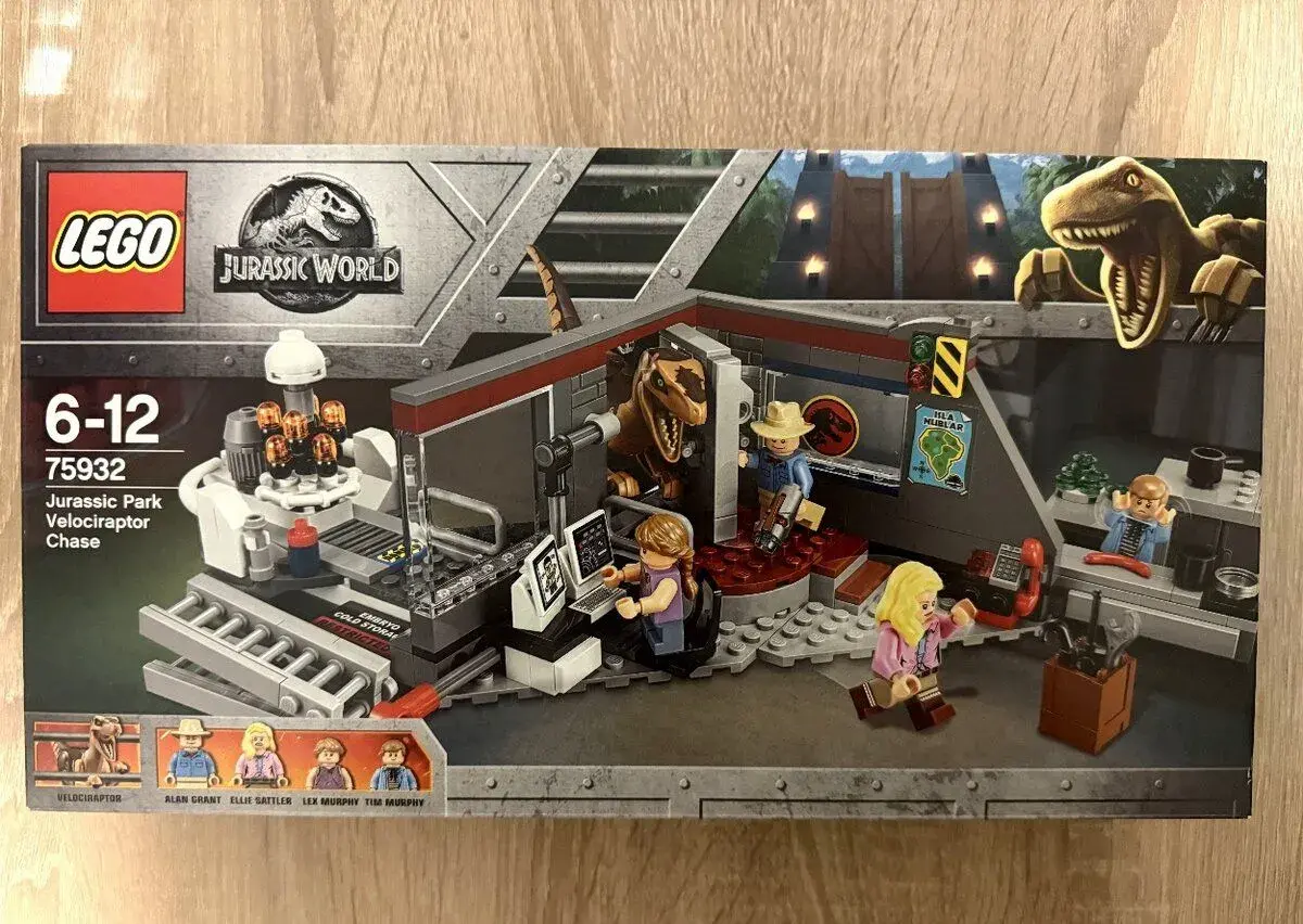LEGO Jurassic World 75932 Jurský park: hon na Velociraptora