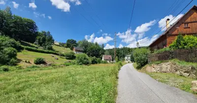 Pozemek s potokem Oldřichov v Hájích
