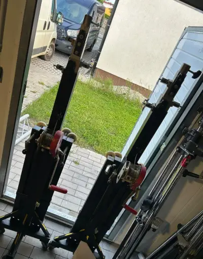 Truss lifty/towery/stativy DOUGHTY - STRATA 515 T Mk II