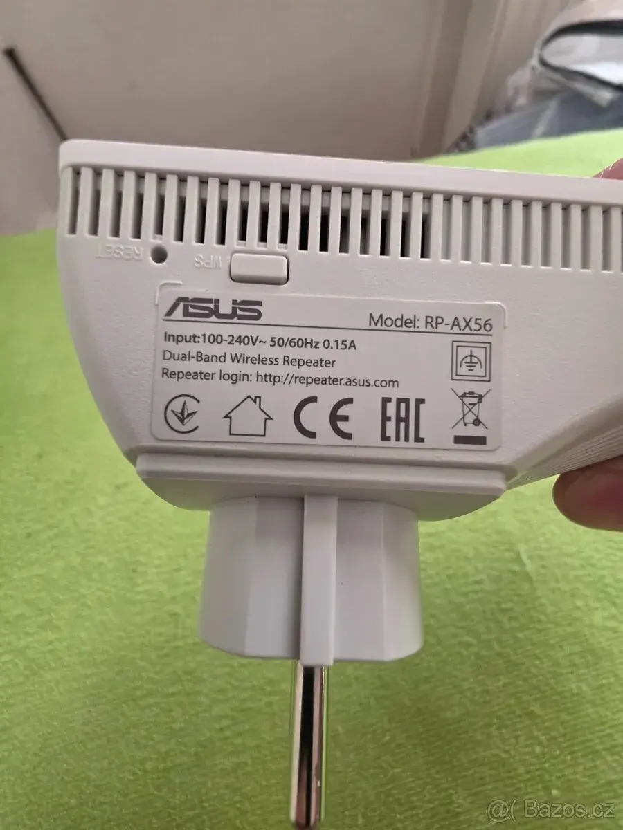 Wifi Zesilovac znacky ASUS Model RP/AX56