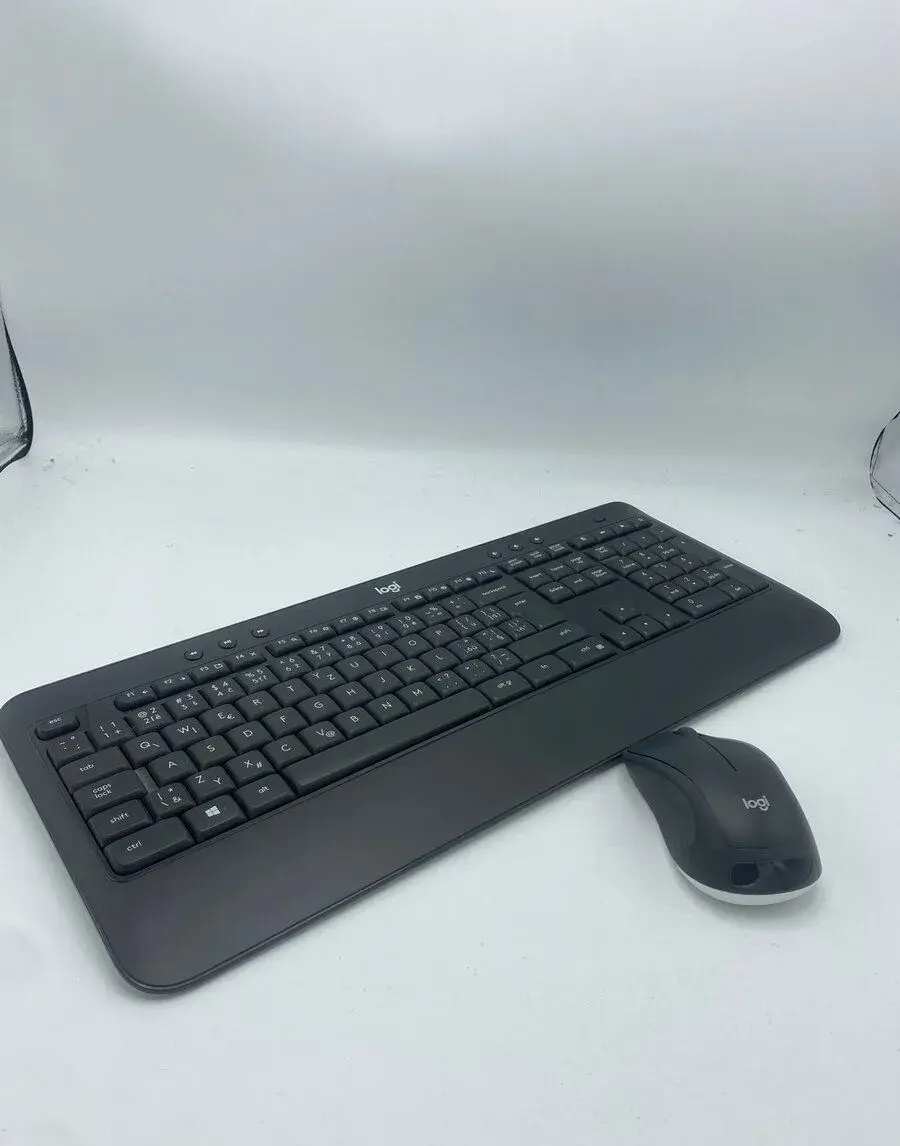 Logitech MK540 – bezdrátová klávesnice + myš, stav