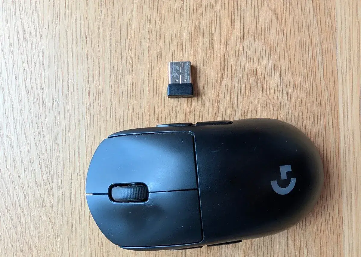 Bezdrátová herní myš Logitech G Pro Wireless (plně funkční)