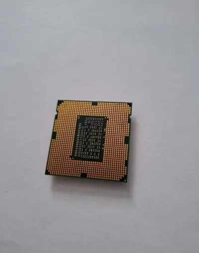 Intel Core i7-2600 – 4 jádra / 8 vláken, 3,40 GHz