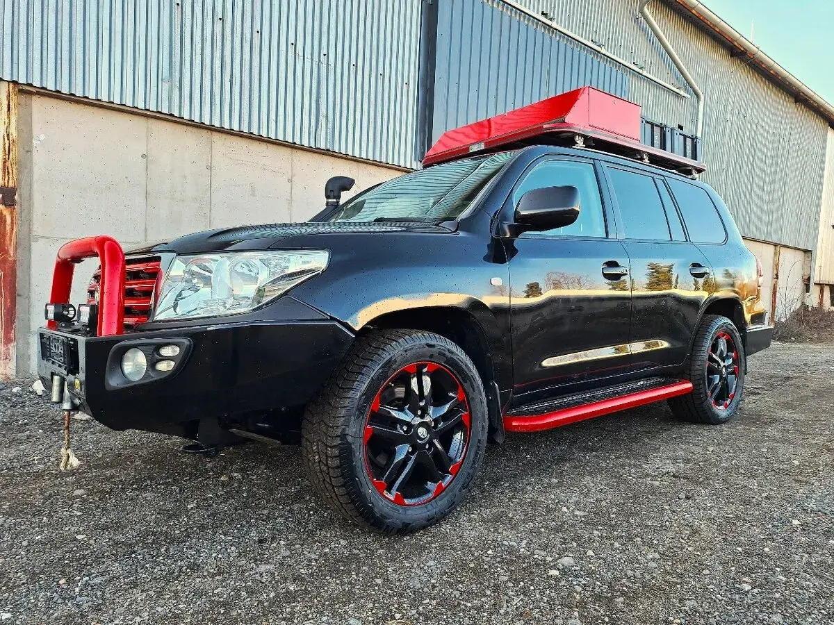 Toyota Land – 2008, 152 553 km