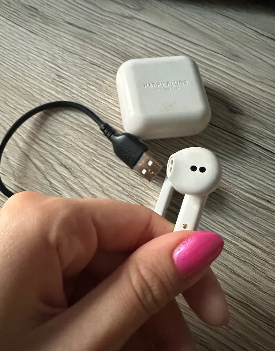 Happy plugs bezdratova sluchadka