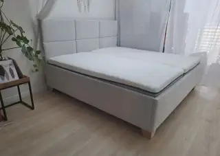 Čalouněná postel 200 × 200 cm – česká zakázková výroba