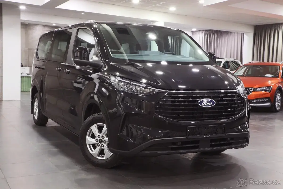 Ford Tourneo – 2025, 18 443 km