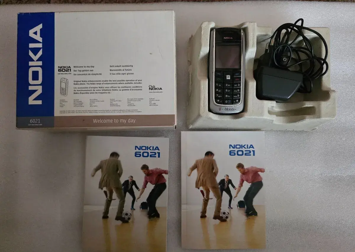 Nokia 6021 – originální kompletní balení