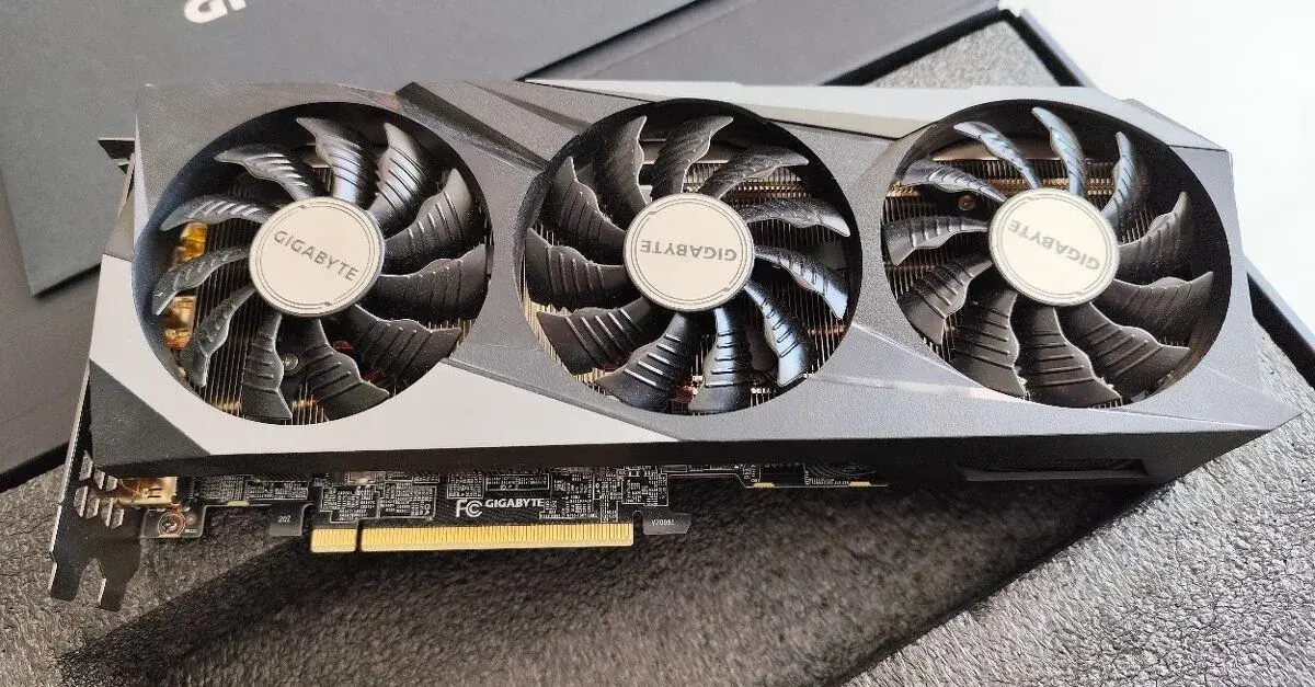 Grafická karta GIGABYTE NVIDIA GEFORCE RTX 3070 GAMING OC 8G