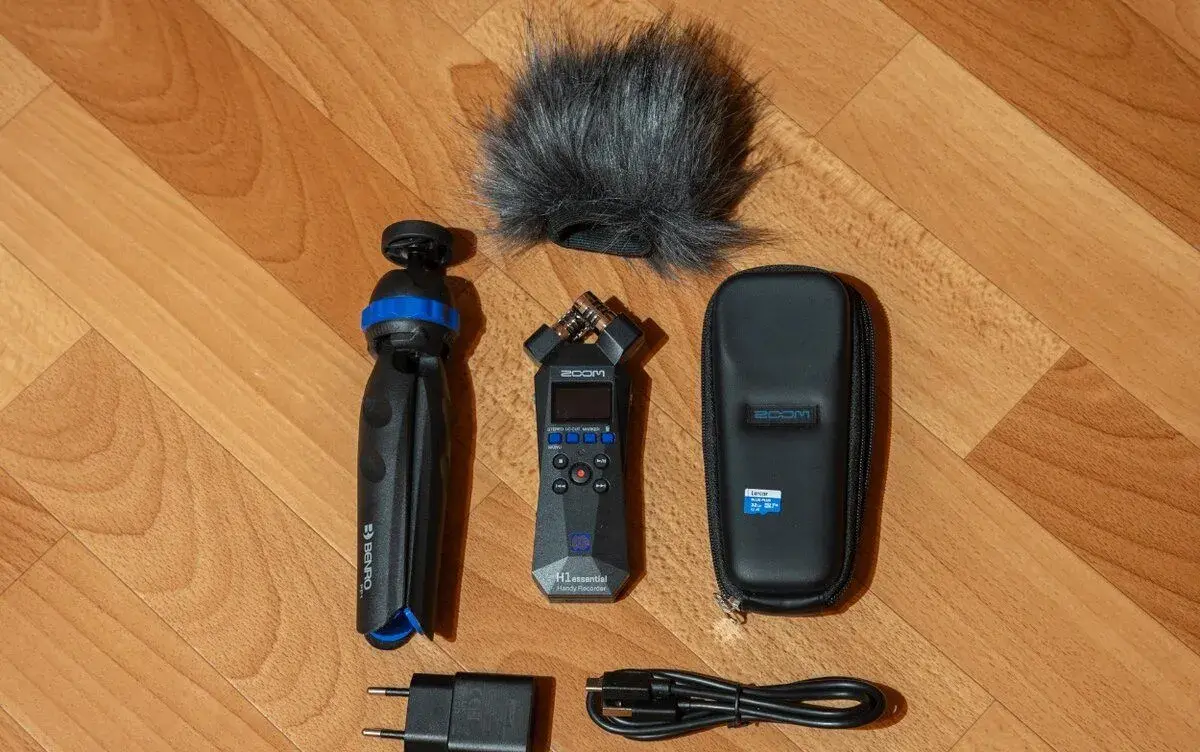 Zoom h1essential + příslušenství