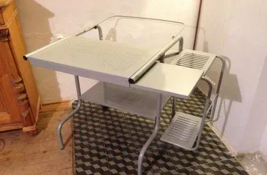 PC stolek IKEA